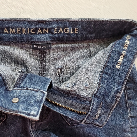 American Eagle Hi-Rise Shortie - Picture 6 of 6